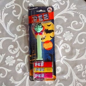 Collectible 2010 Happy Vampire PEZ dispenser